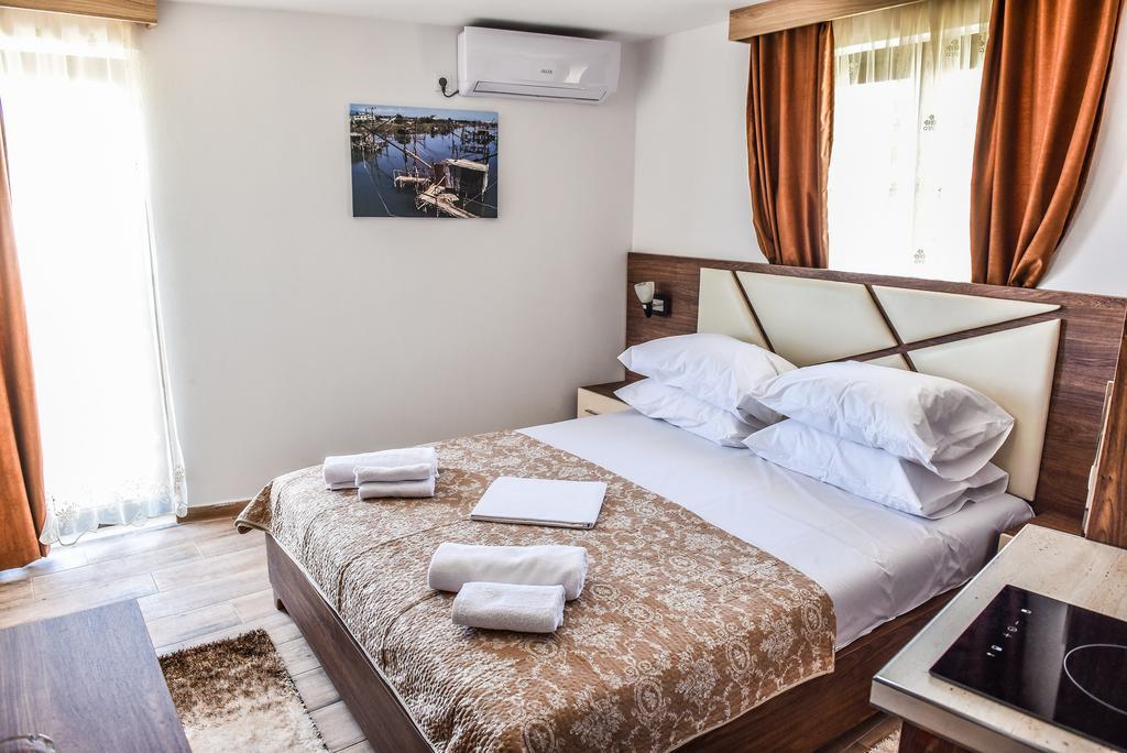 Apartments Timoni Ulcinj Kültér fotó